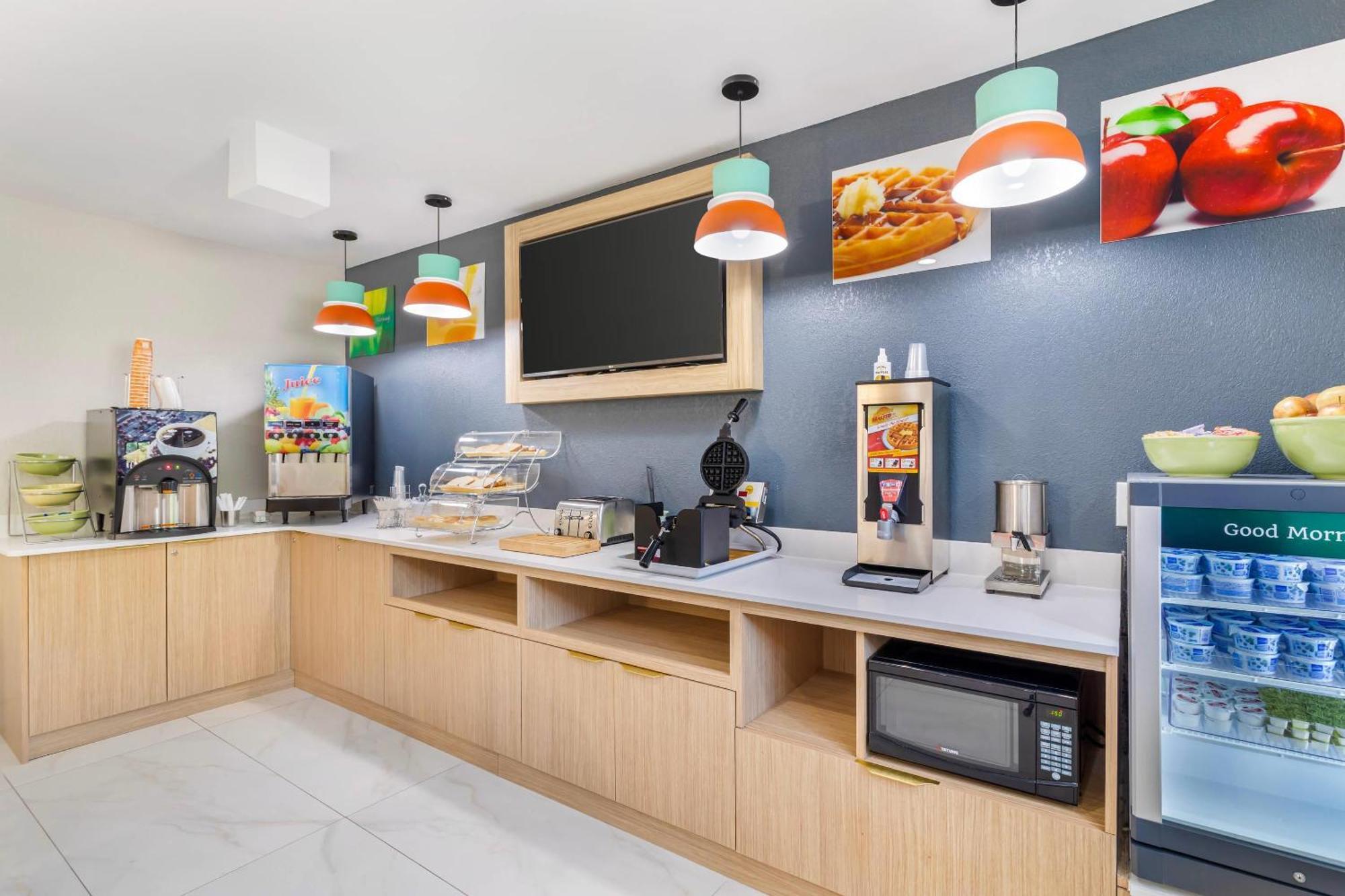 Quality & Hotel Knoxville