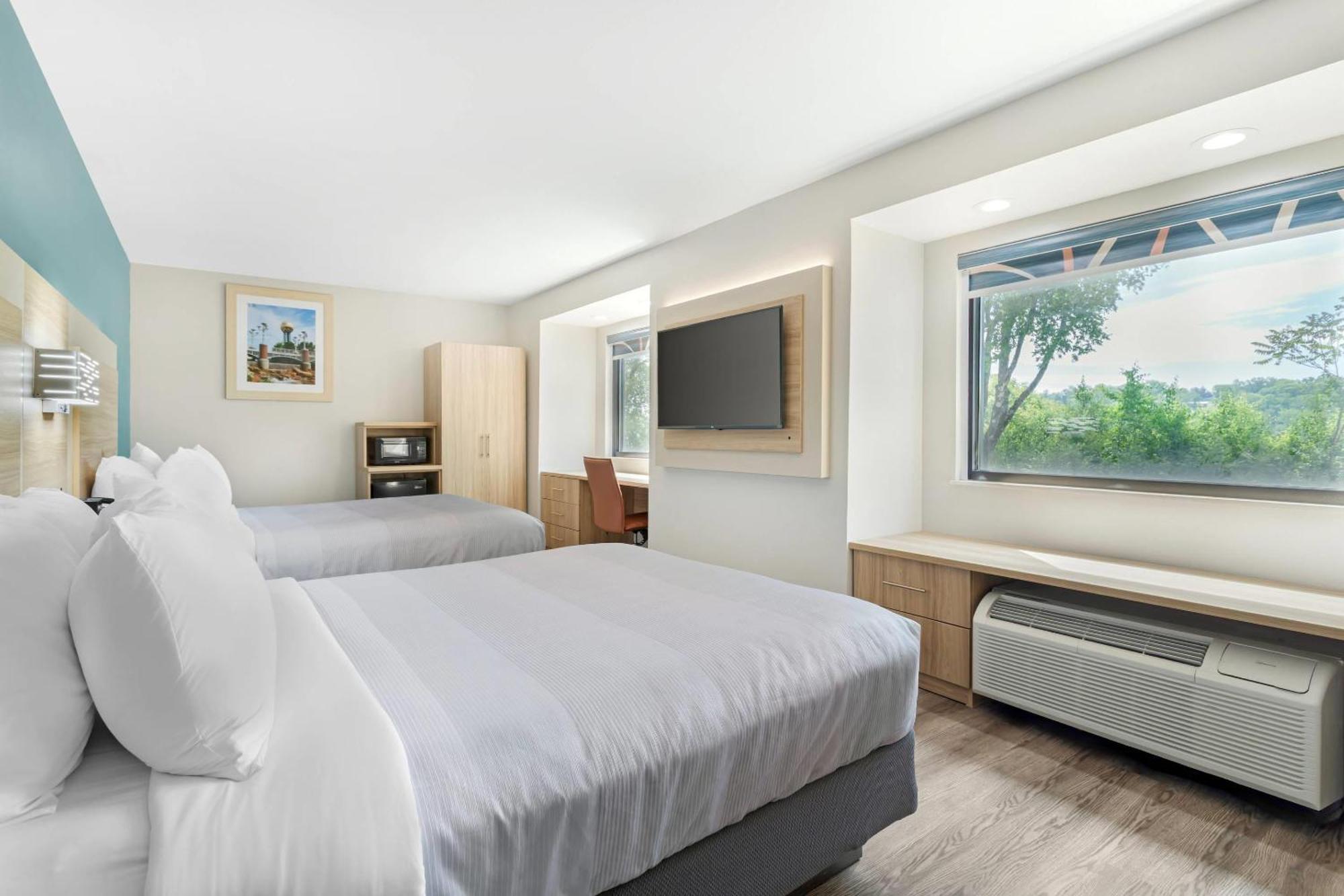 Hotel Quality & Knoxville